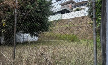 VENDO TERRENO EN ALTOS DE PANAMA VIA PRINCIPAL