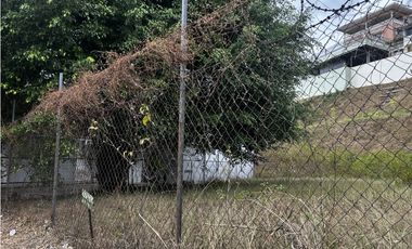 VENDO TERRENO EN ALTOS DE PANAMA VIA PRINCIPAL