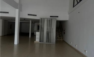 OBARRIO / 330M / MEZZANINE / DIVISIONES / 5 PARKING / SOBRE VA