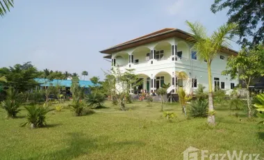 5 Bedroom Villa for sale in Thai Mueang, Phangnga