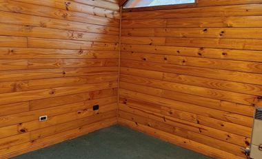 FINA PATAGONIA. Cabaña en alquiler permanente. Centro San Martin de los Andes.