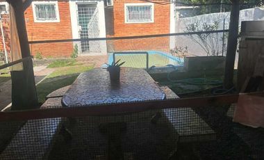 Casa en venta en Quilmes Centro