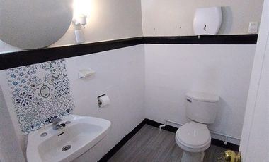 Casa en Arriendo en AMPLIA CASA A PASOS DE METRO ÑUBLE 4D+1B+2B