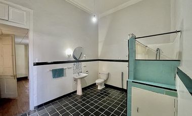 Casa en Arriendo en AMPLIA CASA A PASOS DE METRO ÑUBLE 4D+1B+2B