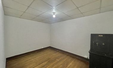 Casa en Arriendo en AMPLIA CASA A PASOS DE METRO ÑUBLE 4D+1B+2B