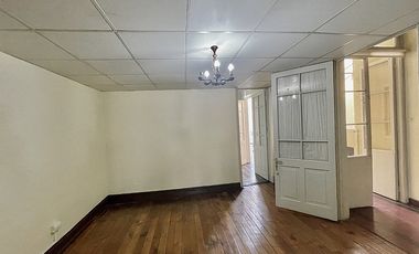 Casa en Arriendo en AMPLIA CASA A PASOS DE METRO ÑUBLE 4D+1B+2B