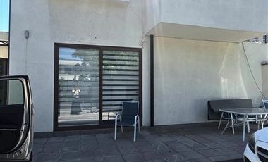 Casa en Arriendo en Vaticano 4050