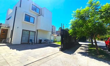 Casa en Arriendo en Vaticano 4050