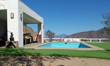 Casa en Venta en OPORTUNIDAD TERRENO CON CASA CURACAVI Condominio Bosques de Miraflores