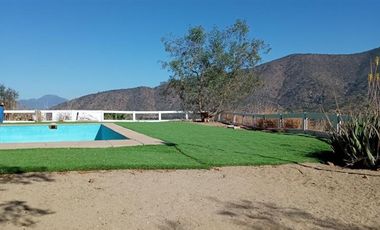 Casa en Venta en OPORTUNIDAD TERRENO CON CASA CURACAVI Condominio Bosques de Miraflores