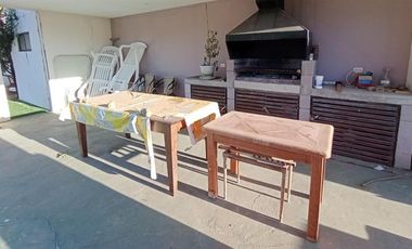 Casa en Venta en OPORTUNIDAD TERRENO CON CASA CURACAVI Condominio Bosques de Miraflores