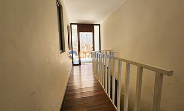 Casa en Venta en OPORTUNIDAD TERRENO CON CASA CURACAVI Condominio Bosques de Miraflores