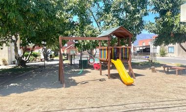 Casa en Arriendo en Avenida Santa Cruz 291. La Cruz