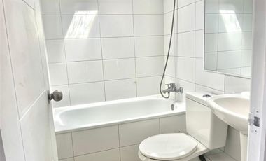 Casa en Arriendo en Avenida Santa Cruz 291. La Cruz