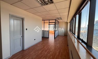 Oficina en Venta en Barrio Puerto