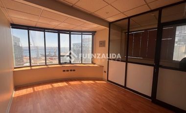 Oficina en Venta en Barrio Puerto