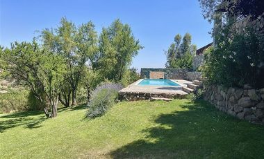 Casa en Venta en Cerro Santa Isabel / Aledaño Las Brisas de Chicureo Acceso Sur Oriente