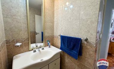 CASA EN VENTA 6 AMBIENTES BARRACAS CON COCHERA