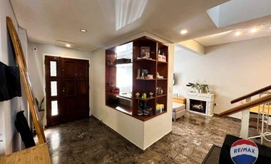 CASA EN VENTA 6 AMBIENTES BARRACAS CON COCHERA