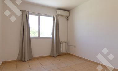 Alquiler duplex 2 dormitorios B° Perticone Centenario