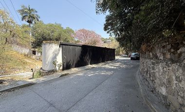 Quinta con excelentes espacios para vivir o gran potencial para desarrollarse