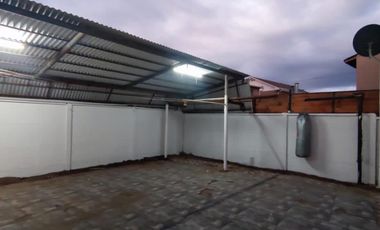 HERMOSA CASA EN VILLA LOS TORUNOS, GRANEROS