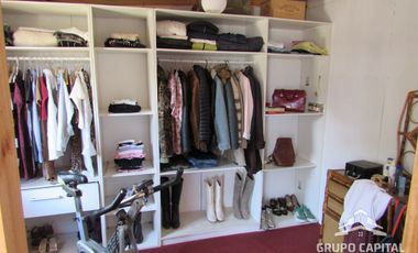 SE VENDE AMPLIA CASA CON PISCINA EN QUILLOTA