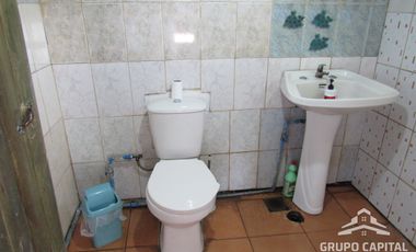 SE VENDE AMPLIA CASA CON PISCINA EN QUILLOTA