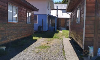 SE VENDE CASA GRANDE , INCLUYE 5 CABAÑAS EN PUERTO MONTT