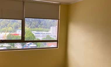 Departamento en arriendo c/ estacionamiento en Centro de Concepción