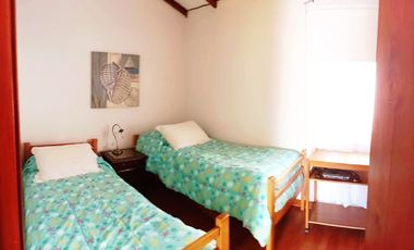 Casa en arriendo c/ estacionamiento en Reñaca