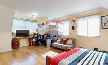 Bella casa en La Florida (4+1 d / 3 b)