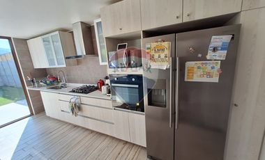 Tu hogar moderno y sereno en Tierras Lindas