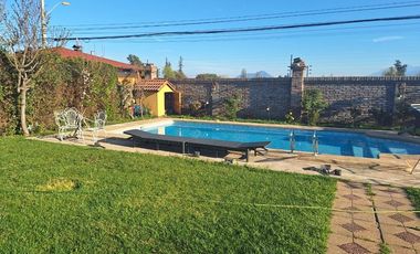 Venta de Casa en Cond Las Rosas de Linderos