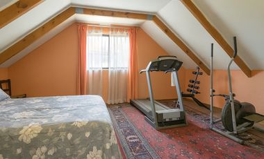 Amplia Casa de 3 pisos en La Florida!