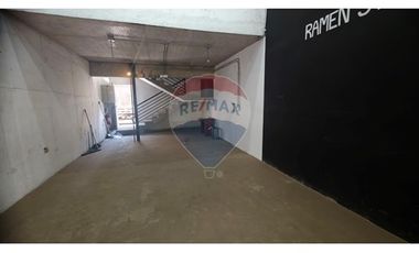 3 Locales Com. + Oficina + Bodega en Patronato