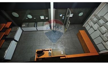 3 Locales Com. + Oficina + Bodega en Patronato