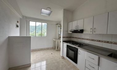 APARTAMENTO EN ARRIENDO EN AV ALBERTO MENDOZA/MANIZALES