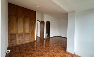 APARTAMENTO EN ARRIENDO EN AV ALBERTO MENDOZA/MANIZALES
