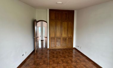 APARTAMENTO EN ARRIENDO EN AV ALBERTO MENDOZA/MANIZALES