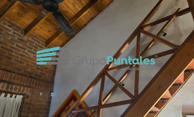 Casa en Monte Grande sobre gran lote con piscina muy buena ubicación