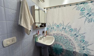 Casa en Wilde tres ambientes en venta