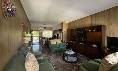 Casa en Wilde tres ambientes en venta