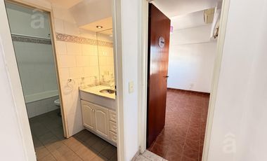 Departamento en Alquiler en Villa Ballester - Céntrico -2 ambientes amplio- Muy luminoso