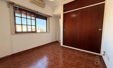 Departamento en Alquiler en Villa Ballester - Céntrico -2 ambientes amplio- Muy luminoso