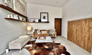 Amplia casa en Jardines de la Montaña