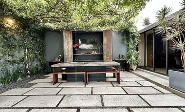 Amplia casa en Jardines de la Montaña