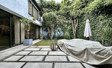 Amplia casa en Jardines de la Montaña