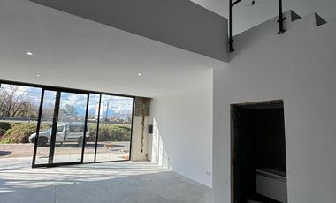 VENTA GALPÓN EN FUNES