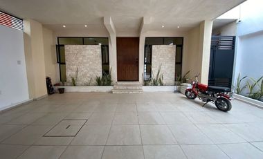 Casa en venta | Equipada | 4 habitaciones | Leandro Valle - Polígono